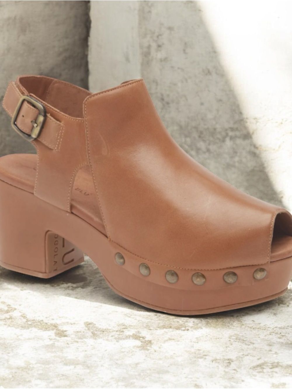 Chocolat Blu Galla Tan Leather Peep-Toe Platform Sandal & Dust Bag - NIB